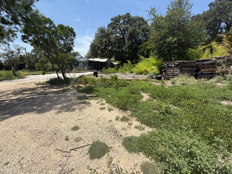 More Photos Of 9506 Perrin Beitel Rd, San Antonio Land For Lease