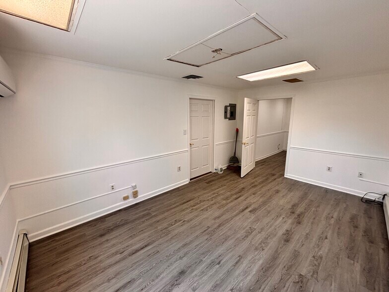 More Photos Of 742 Bergen Blvd, Ridgefield Loft Creative Space For Lease