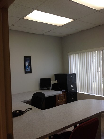 More Photos Of 3025 Mullins Ct, Oxford Manufacturing For Sale