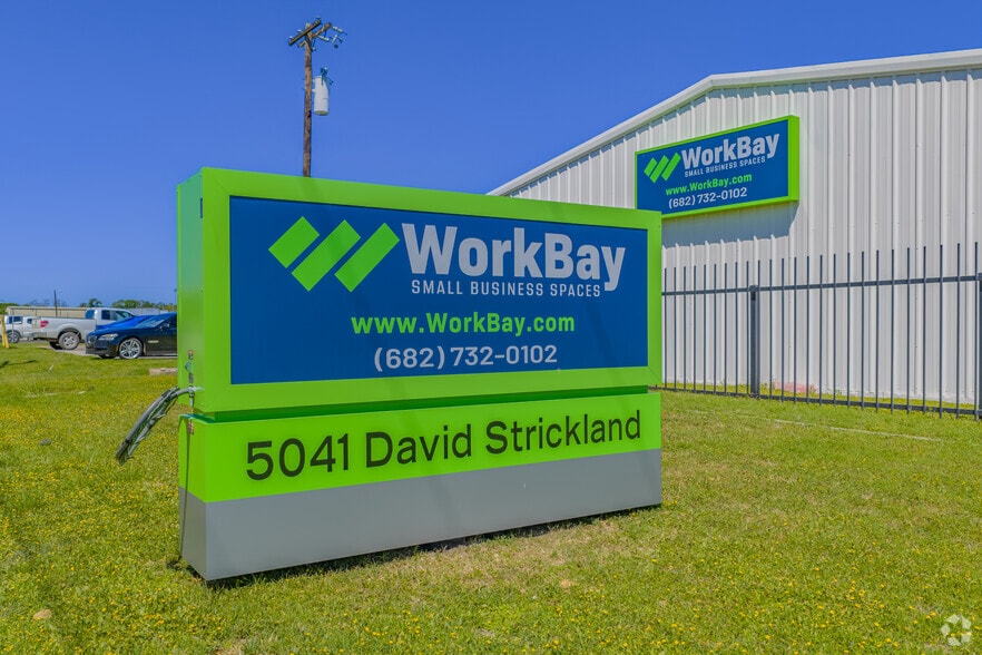 More Photos Of 5051 David Strickland Rd, Fort Worth Warehouse For Lease