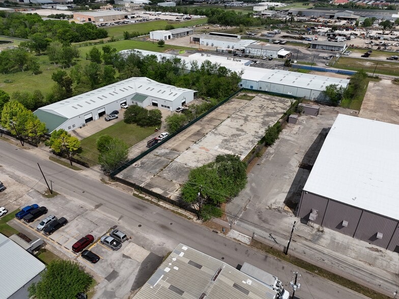 More Photos Of 8685 Scranton St, Houston Land For Sale