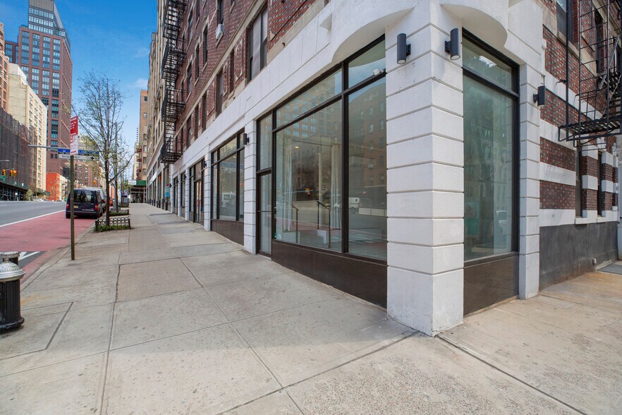 More Photos Of 886-894 1st Ave, New York Apartments For Lease