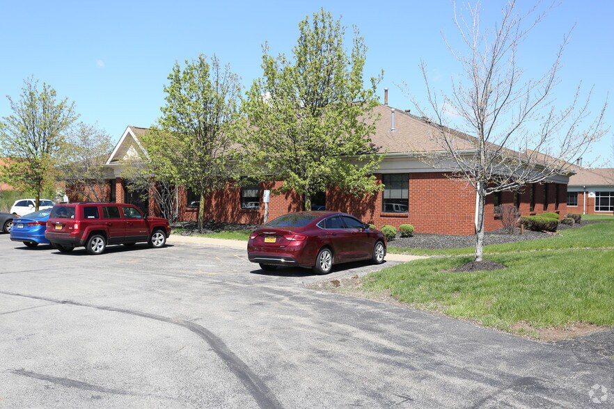 More Photos Of 15 Limestone Dr, Buffalo Medical For Sale