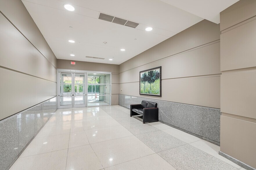 More Photos Of 1025 S Central Expy, Allen Office For Lease