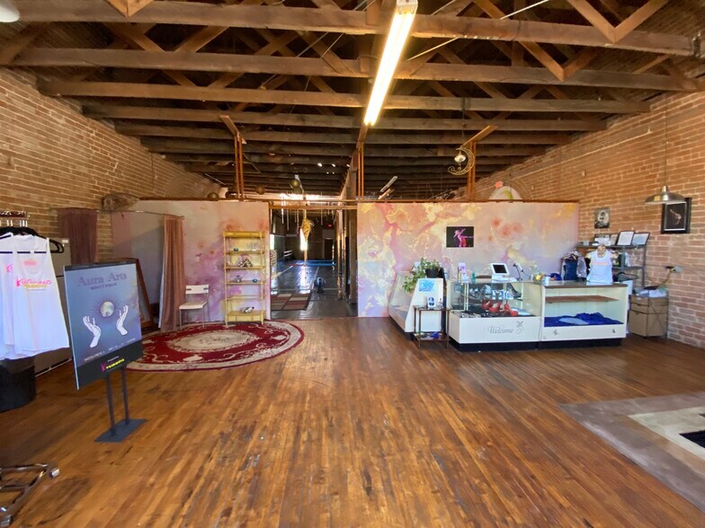 More Photos Of 15-19 E Toole Ave, Tucson Storefront For Lease