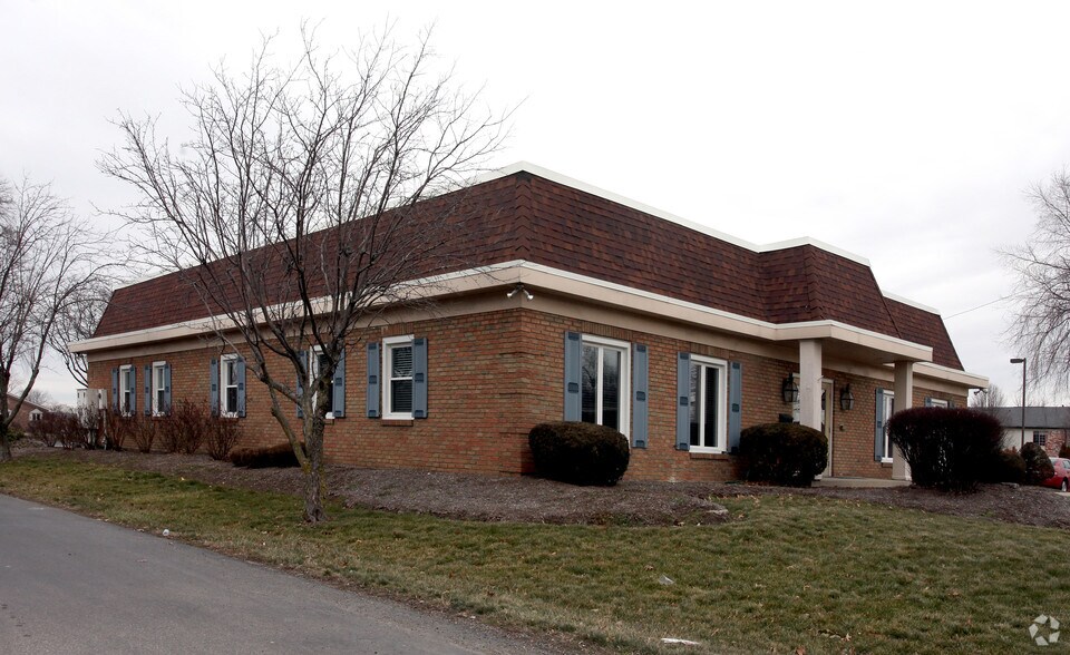 Primary Photo Of 44 N Girls School Rd, Indianapolis Office For Sale