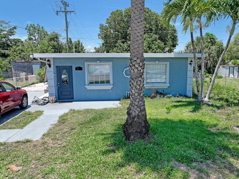 More Photos Of , Pompano Beach Flex For Sale