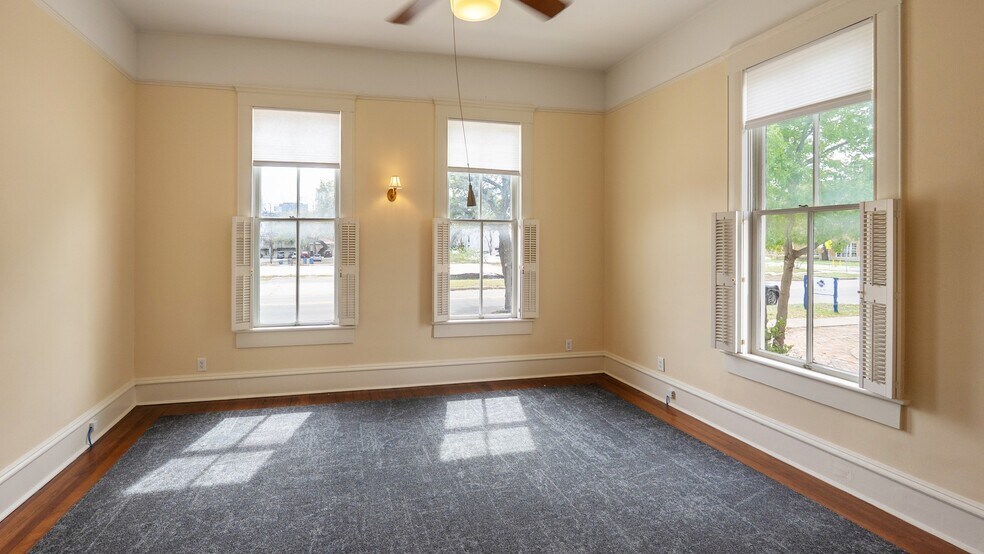 More Photos Of 602 W 13th St, Austin Office For Lease