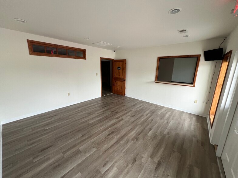 More Photos Of 316 Knox Rd, Knoxville Medical For Lease