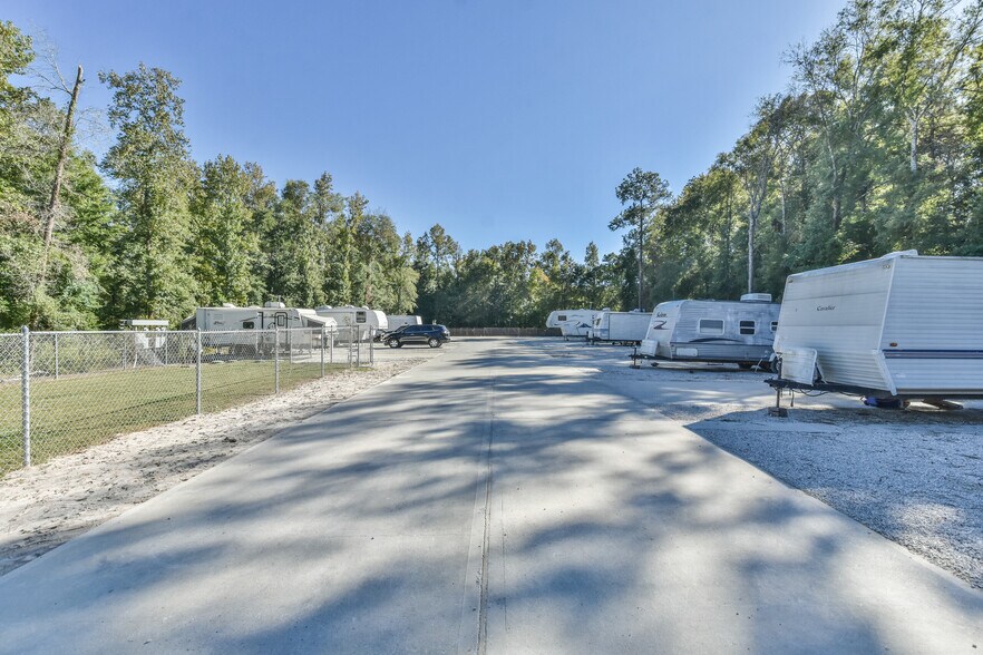 More Photos Of 321 FM 2090 Rd E, Splendora Manufactured Housing Mobile Home Park For Sale
