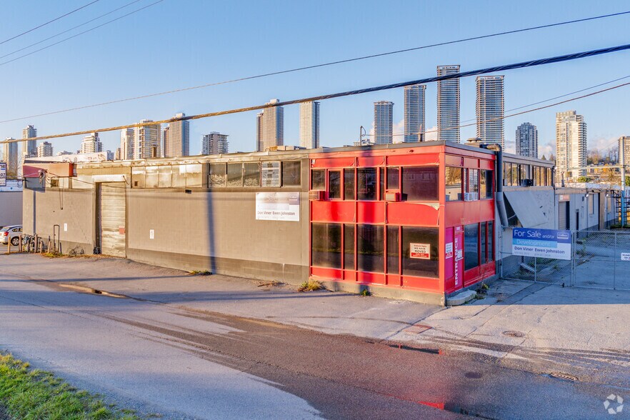 More Photos Of 5085 Regent St, Burnaby Warehouse For Sale