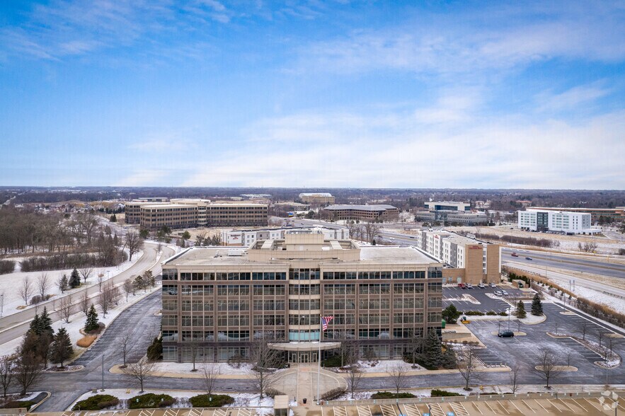 More Photos Of 26125 N Riverwoods Blvd, Mettawa Office For Lease