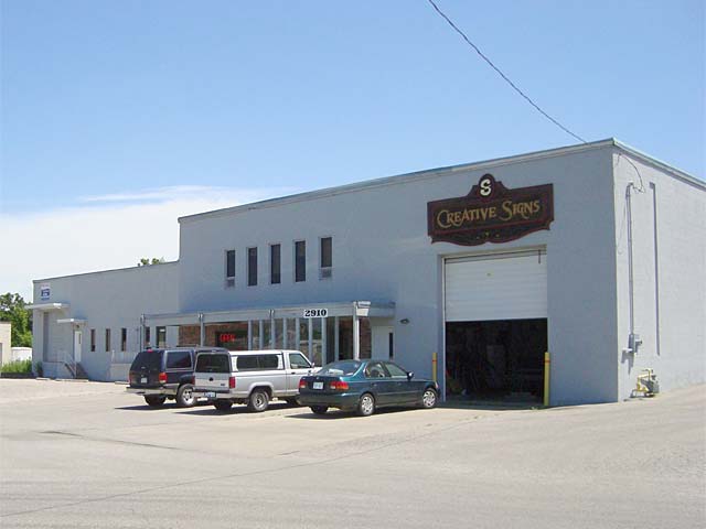 Primary Photo Of 2910 S Kansas Ave, Topeka Showroom For Lease