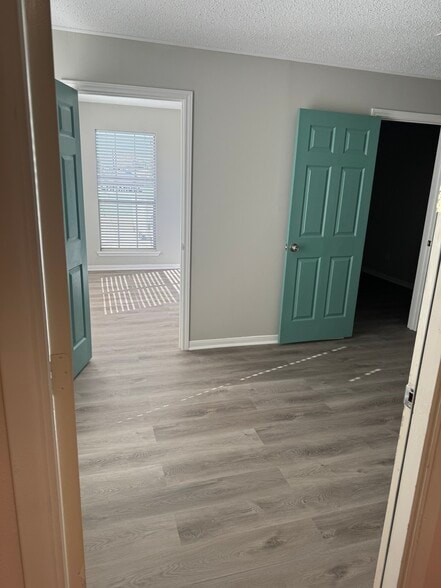 More Photos Of 2302 45th St, Galveston Office For Lease