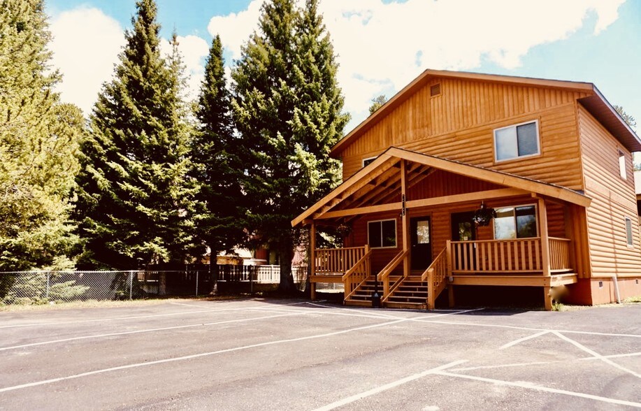 More Photos Of 229 N Hayden St, West Yellowstone Hotel For Sale