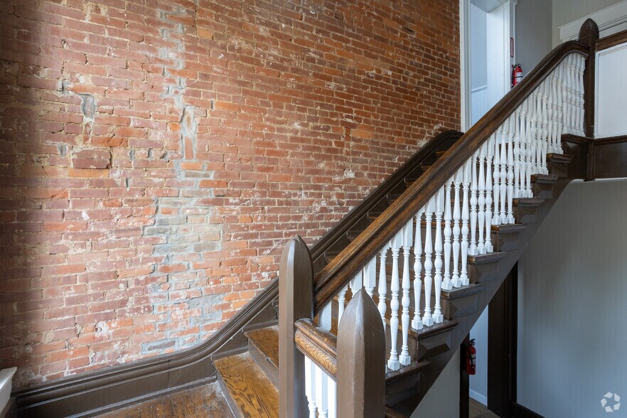More Photos Of 1337 S 4th St, Louisville Apartments For Sale