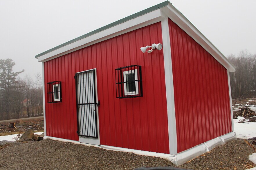 More Photos Of 759 Brooks Rd, Knox Industrial For Sale