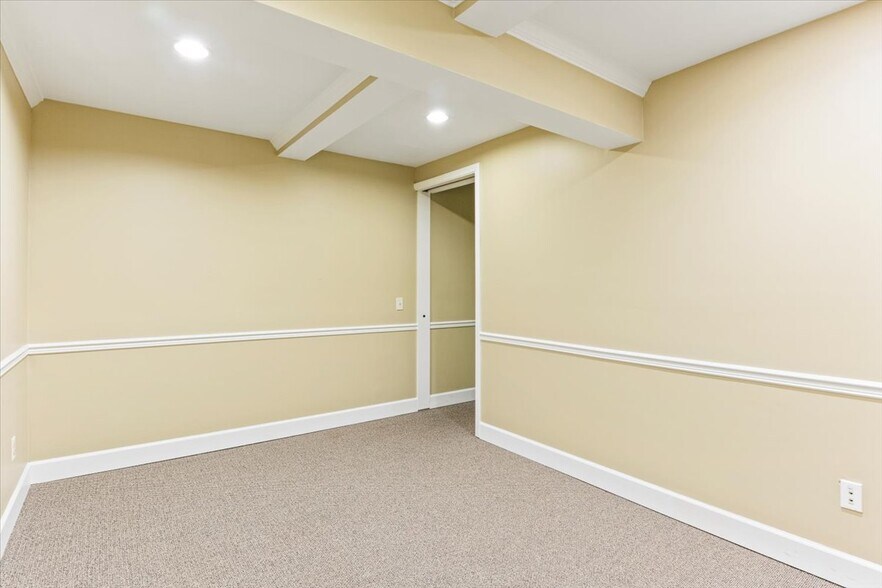 More Photos Of 110 Linden Oaks, Rochester Office Residential For Sale