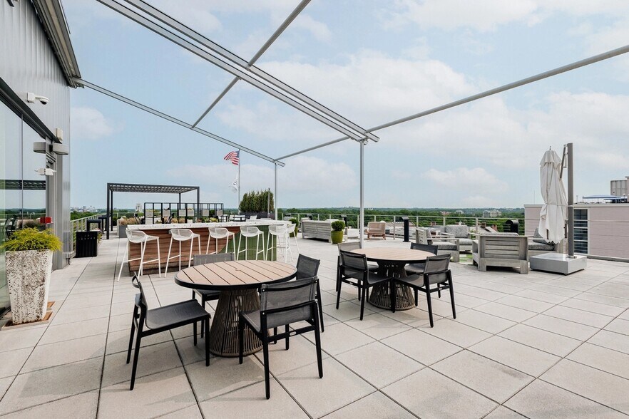 More Photos Of 4500 East West Hwy, Bethesda Coworking Space