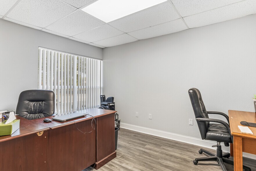 More Photos Of 3417 Tamiami Trl, Port Charlotte Medical For Sale