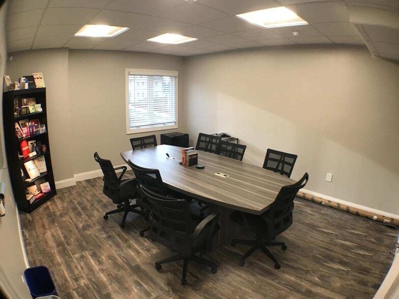 More Photos Of 190 Pulaski Ave, Sayreville Medical For Lease