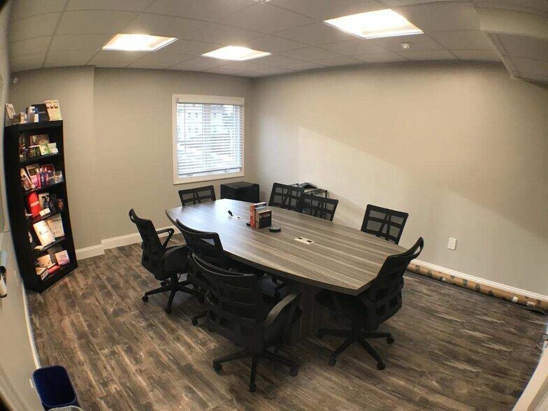 More Photos Of 190 Pulaski Ave, Sayreville Medical For Lease