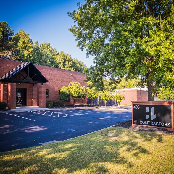 More Photos Of 403 Swanson Dr, Lawrenceville Flex For Lease
