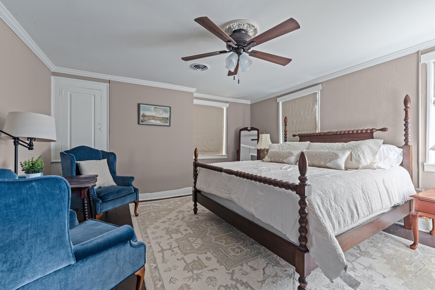 More Photos Of 120 Water St, New Windsor Lodge Meeting Hall For Sale