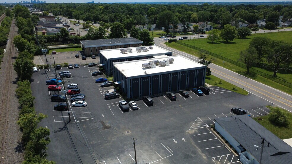 More Photos Of 4770 Indianola Ave, Columbus Office For Sale