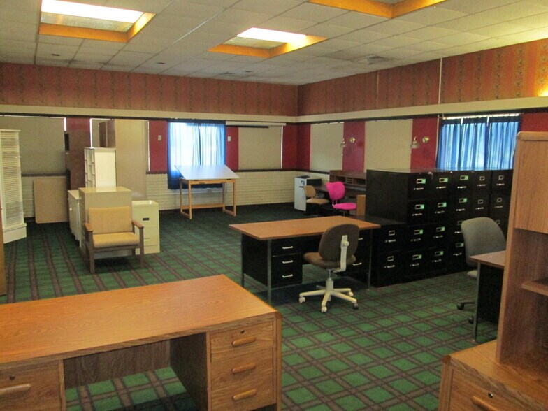 More Photos Of 200 S Water St, Kittanning Office For Sale