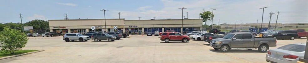More Photos Of 2210 Allen Genoa Rd, Houston Freestanding For Lease