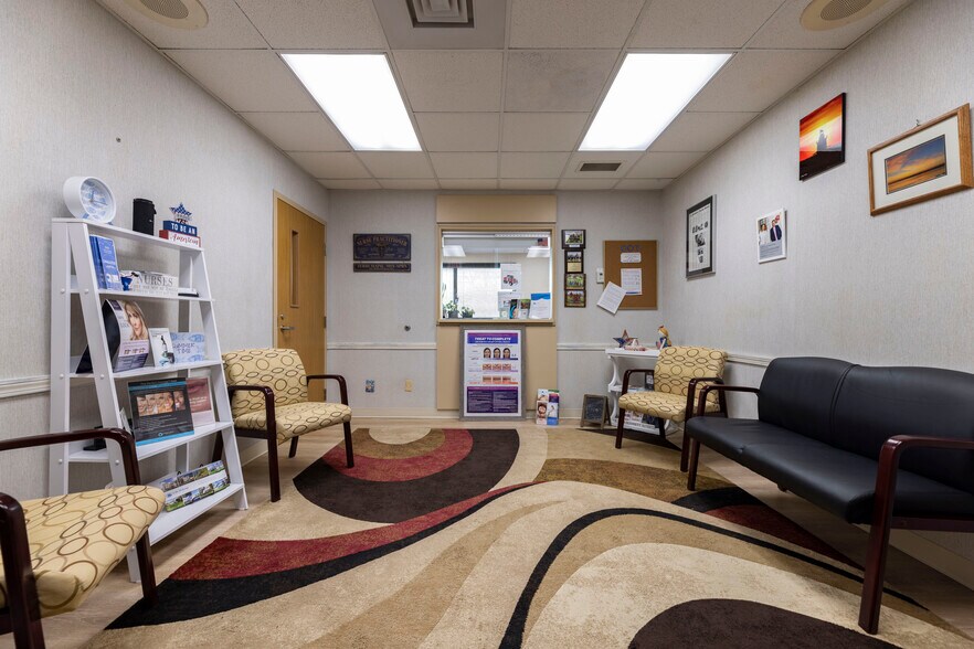 More Photos Of 360 Kingstown Rd, Narragansett Medical For Sale