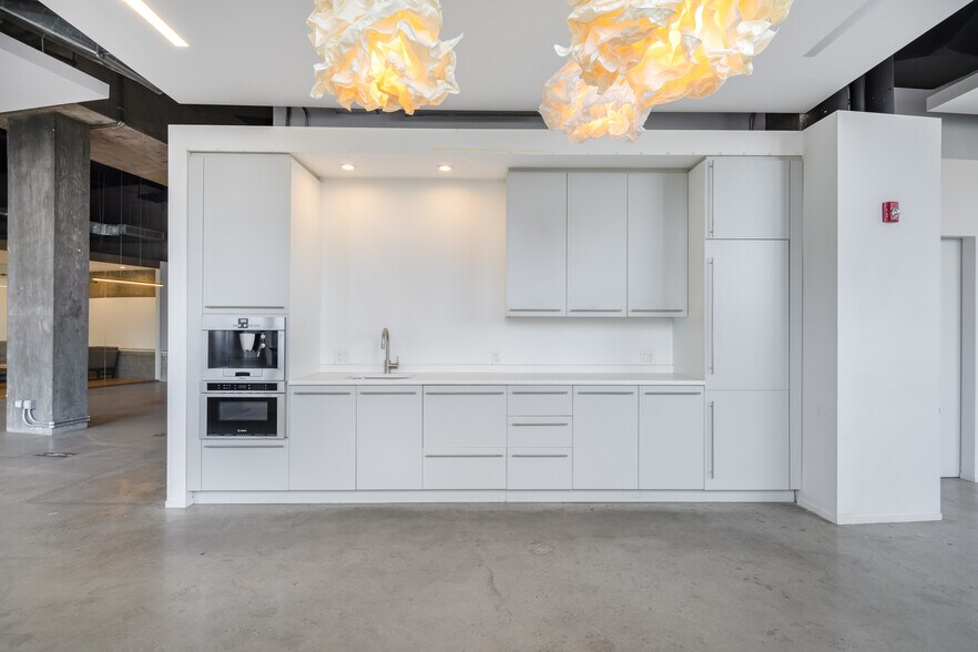 More Photos Of 240 Riverside Blvd, New York Apartments For Sale