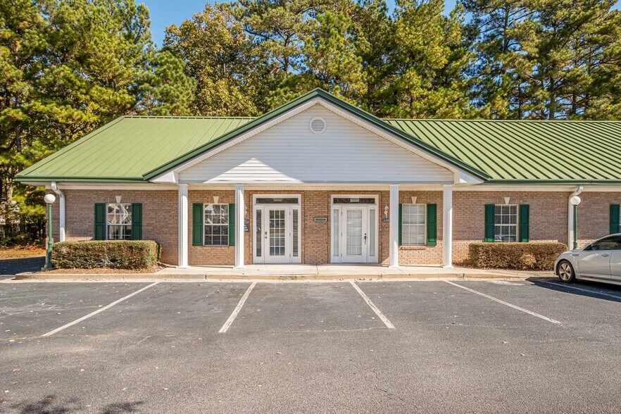 More Photos Of 131 Lee Byrd Rd, Loganville Office For Sale