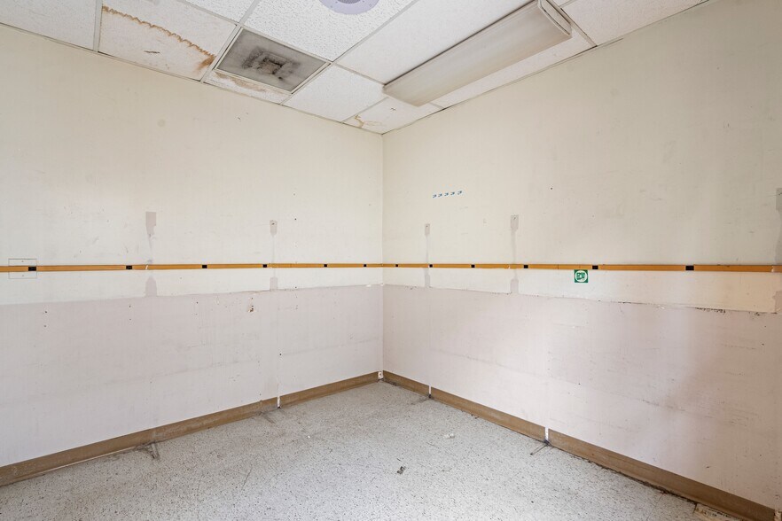 More Photos Of 1701 Airline Hwy, Hollister Freestanding For Lease
