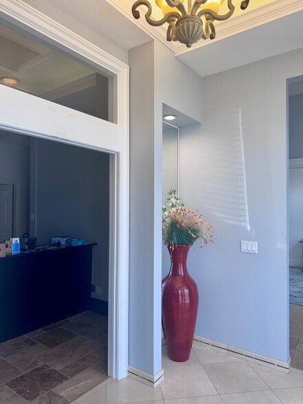 More Photos Of 1989 Trade Center Way, Naples Warehouse For Sale