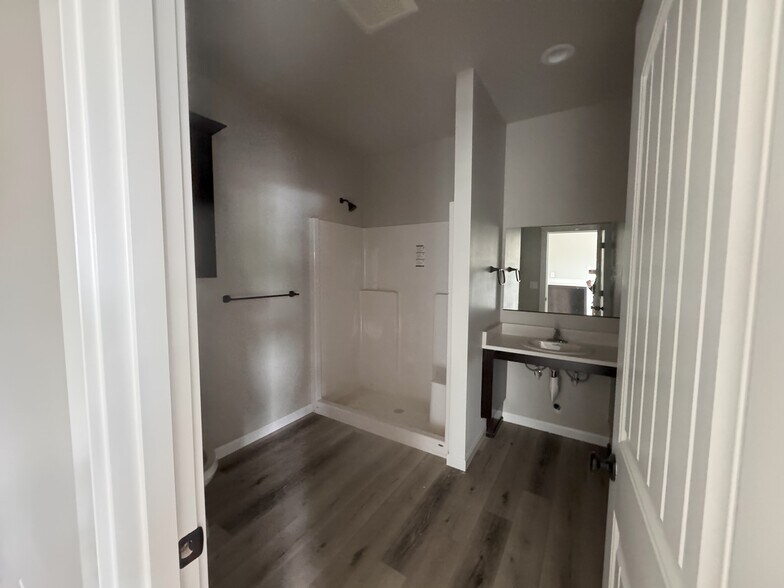 More Photos Of 12755 Clow Corner Rd, Dallas Self Storage For Sale