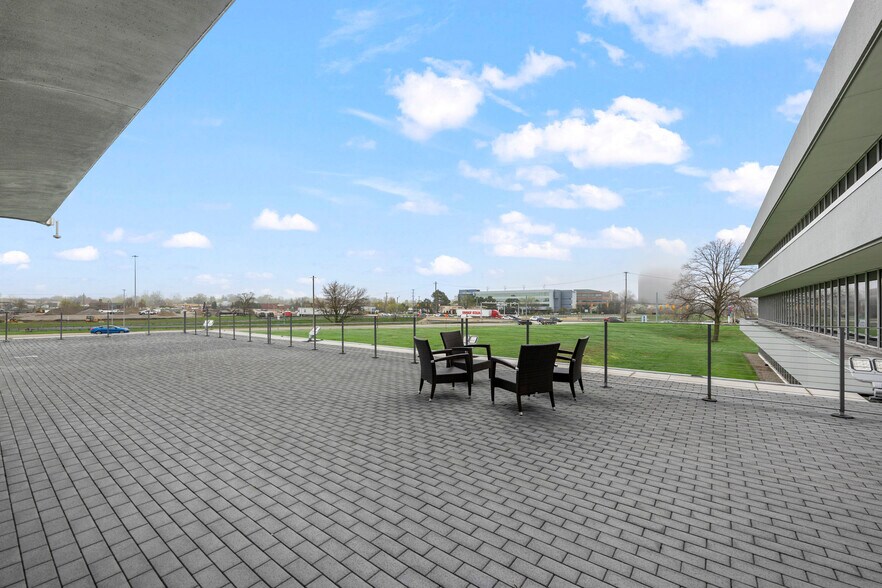 More Photos Of 26555 Northwestern Hwy, Southfield Office For Lease