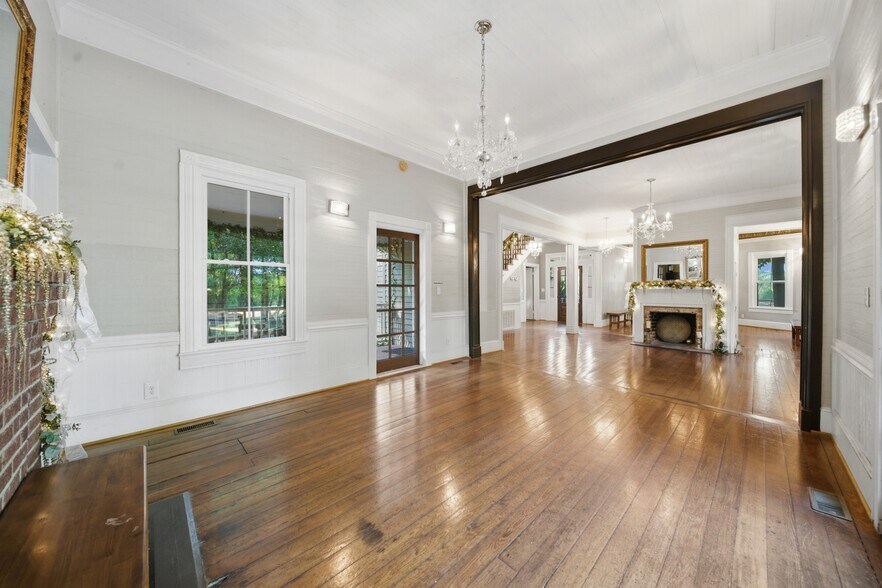 More Photos Of 7302 Woodrow St, Irmo Office Residential For Sale