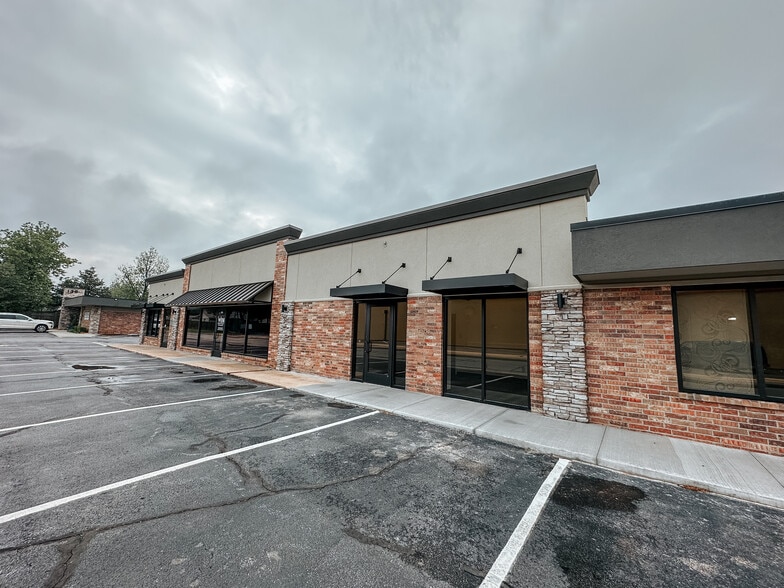 More Photos Of 120 Thompson Dr, Norman Storefront For Lease