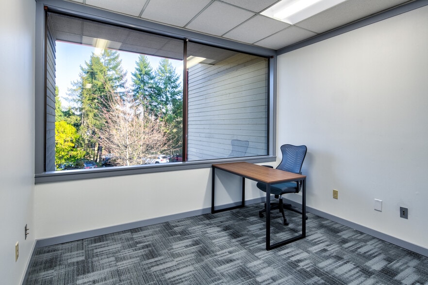 More Photos Of 2265 116th Ave NE, Bellevue Office For Lease