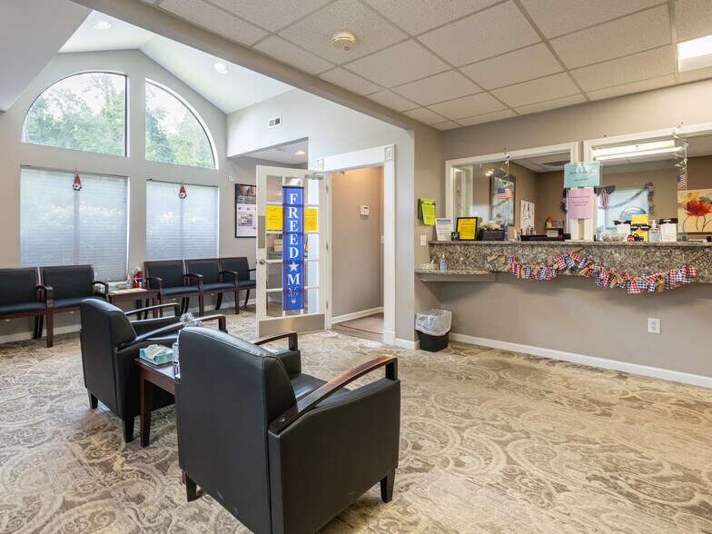 More Photos Of 1998 Hendersonville Rd, Asheville Medical For Sale