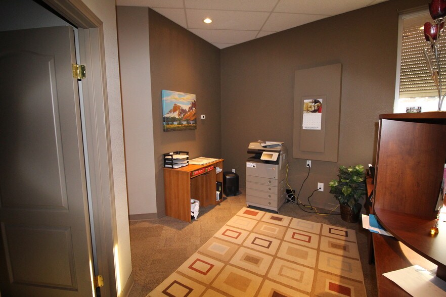 More Photos Of 2802-2810 5 Av N, Lethbridge Storefront Retail Office For Sale