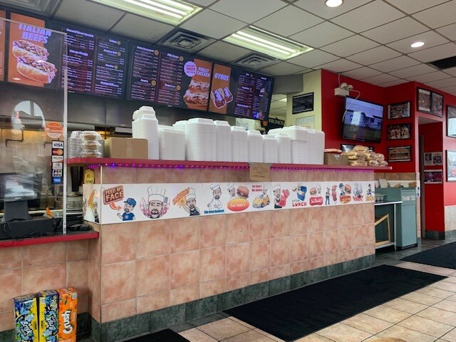 More Photos Of 4726 Calumet Ave, Hammond Storefront For Sale