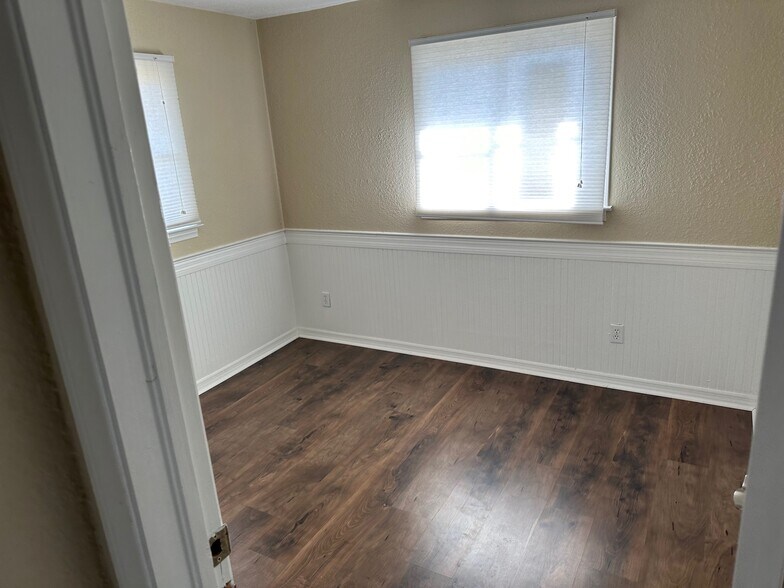 More Photos Of 6232 Madison St, New Port Richey Office For Sale