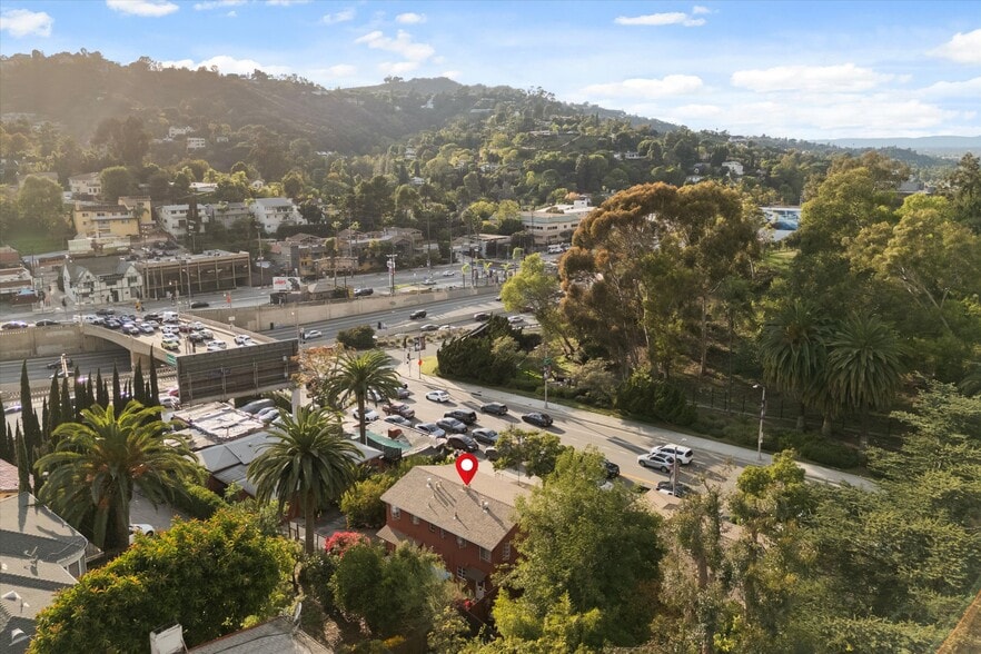 More Photos Of 3234 Barham Blvd, Los Angeles Apartments For Sale