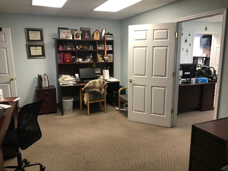 More Photos Of 9201 N Waukegan Rd, Morton Grove Medical For Sale