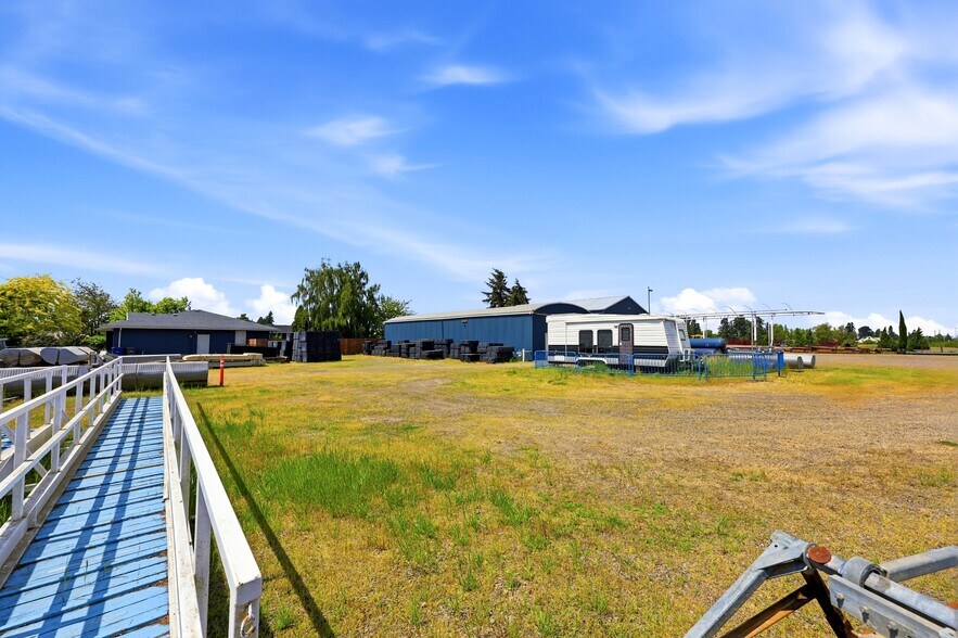 More Photos Of 9085 Arney Ln NE, Woodburn Industrial For Sale