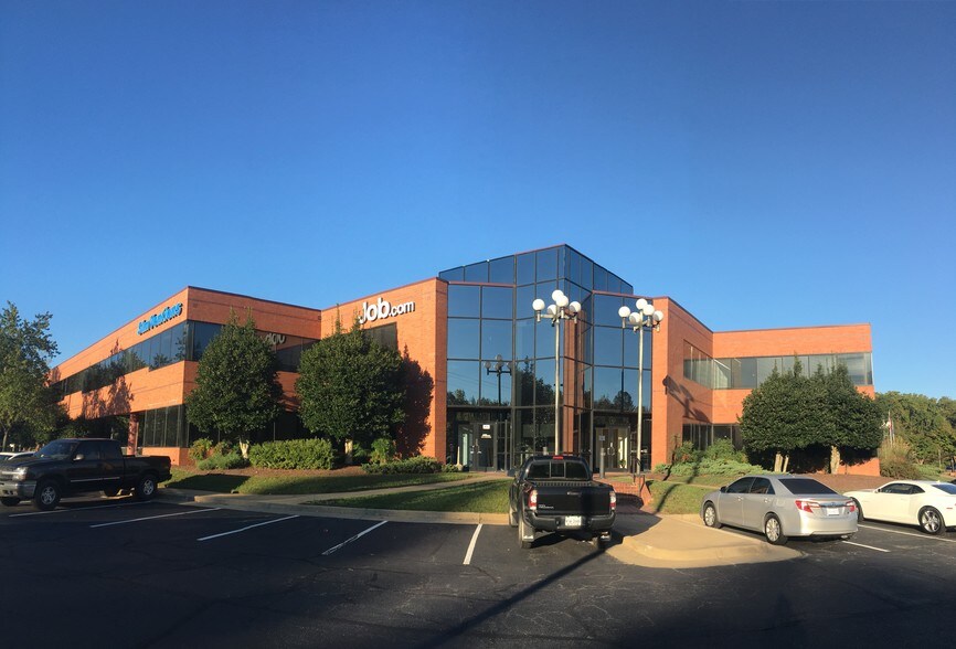 More Photos Of 100 Riverside Pky, Fredericksburg Office For Lease
