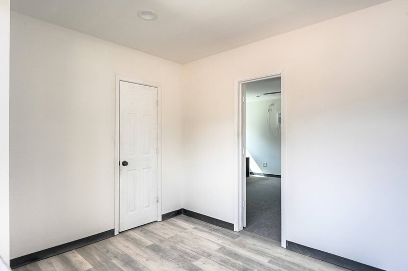 More Photos Of 28908 Richard Kaye Ln, Pinehurst Warehouse For Lease